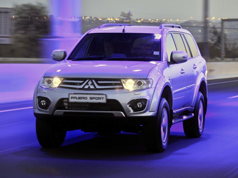  Mitsubishi Pajero Sport 2013 года  (ZA) (фото 6 из 12)